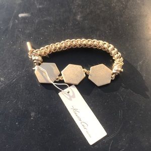 NWT Kenneth Cole bracelet gold stretchy